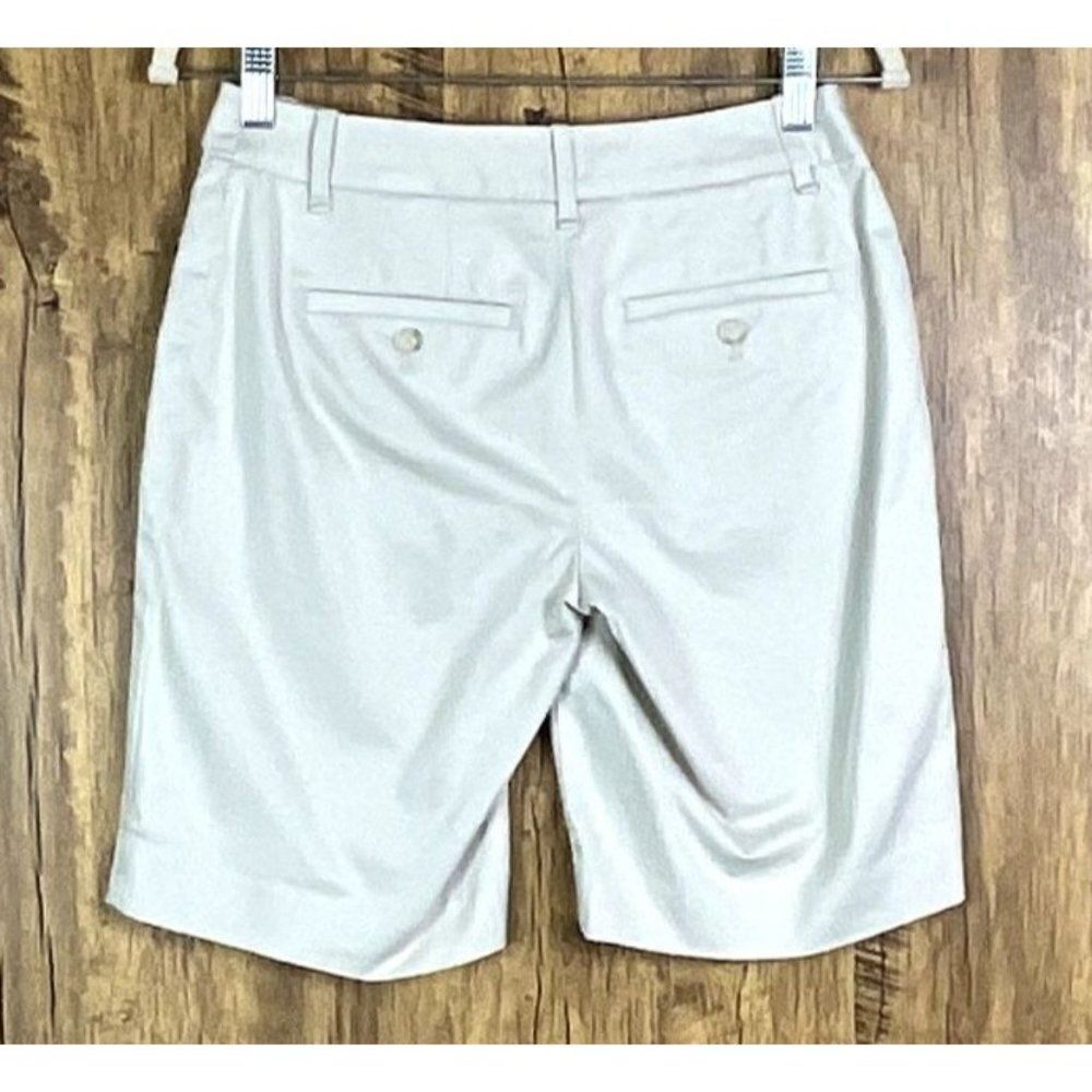LOFT Julie Cotton Walking Shorts, NWT, size 0, the color is stone - Picture 4 of 7